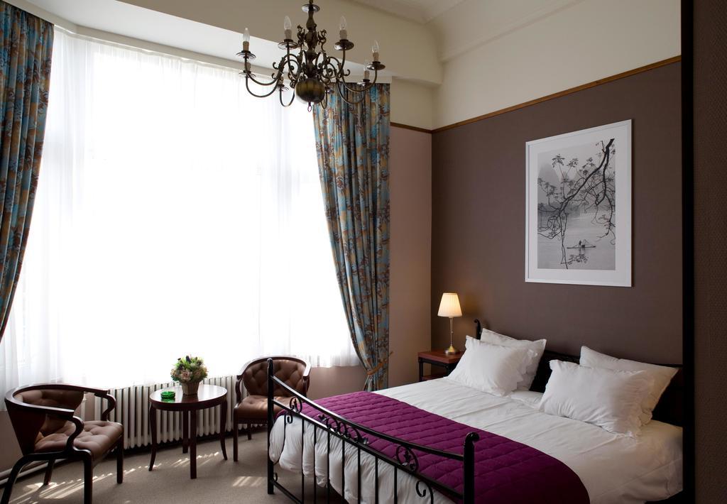 Hotel Antwerp Billard Palace الغرفة الصورة